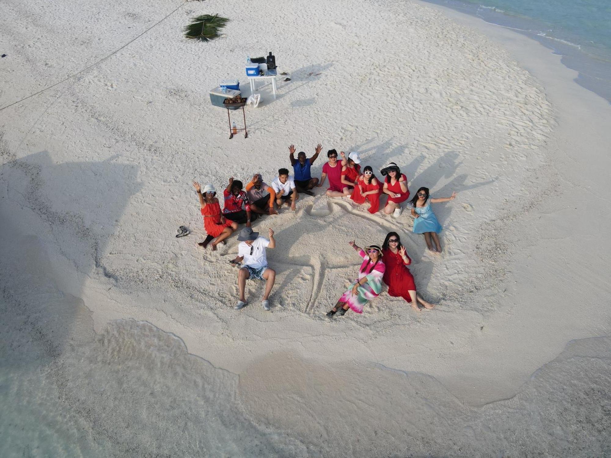 Masfalhi View Inn Felidhoo Buitenkant foto